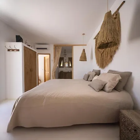 Вилла Sea View - Luxury Pool - Golden Beach, Paros *